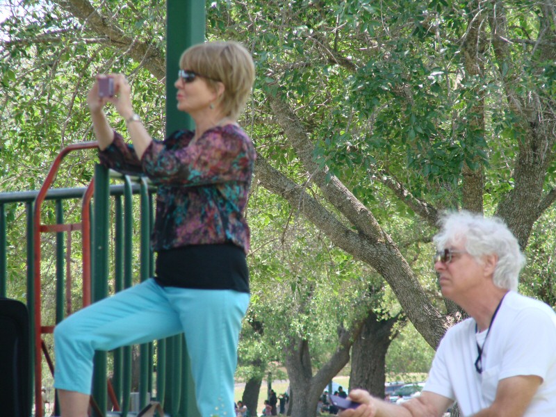 2013-04-28_SanGabrielPark13Lynda (206K)